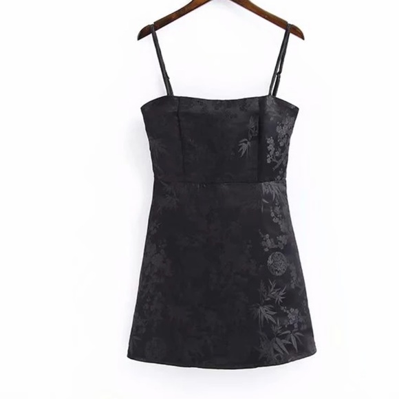 90’s Chic Satin Mini Cami Dress Embroidered Black - Picture 2 of 6